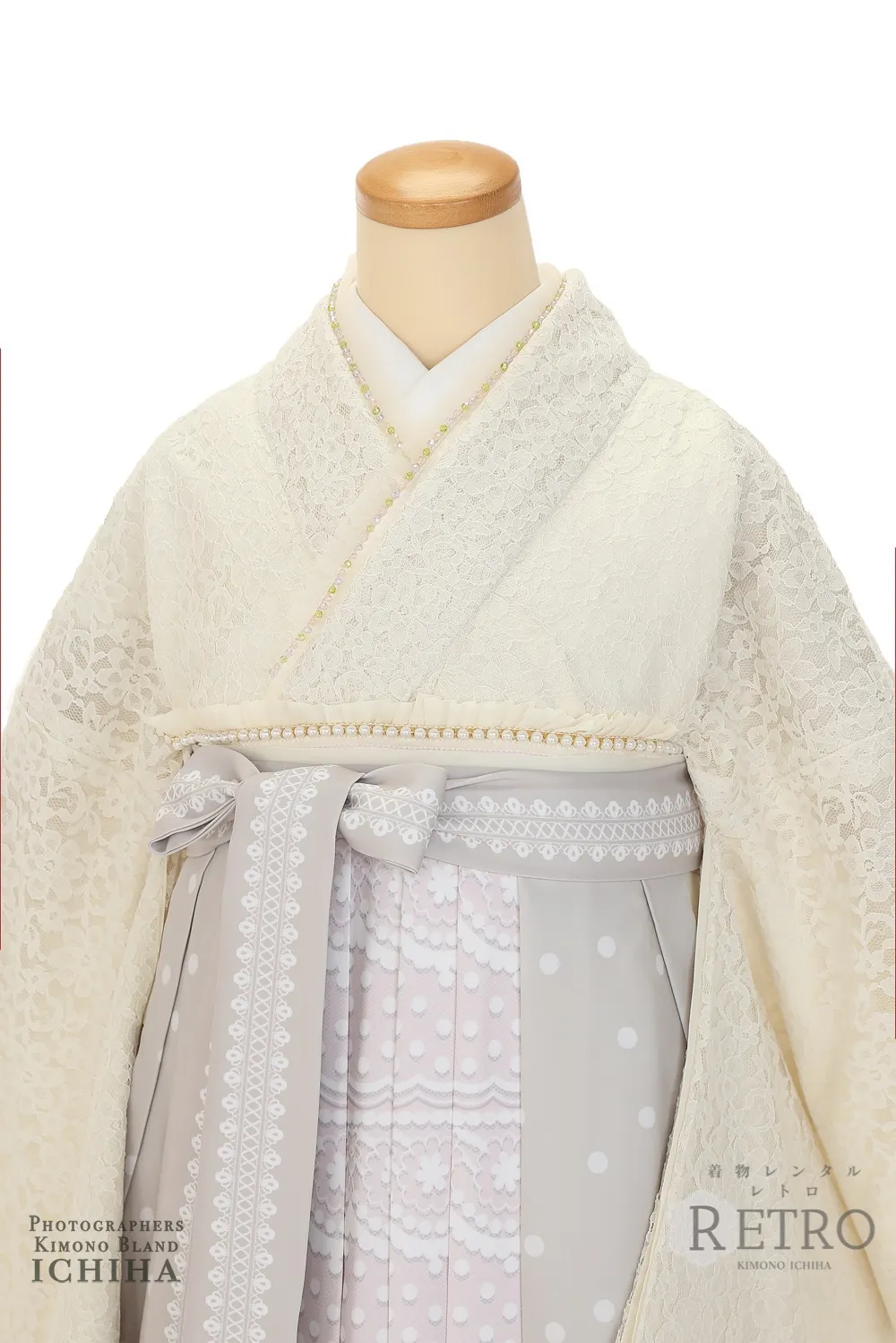 白レースと水玉絵柄